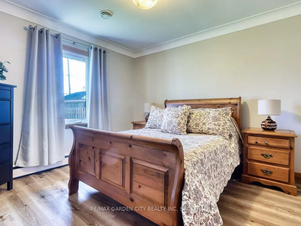Photo 13 of 52 Carter Street, Port Colborne, Sugarloaf — HOMEH
