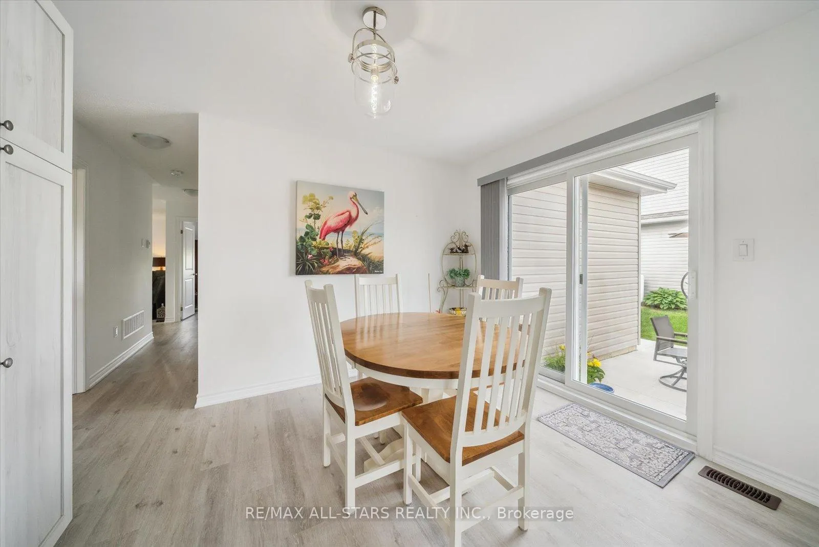 Photo 9 of 31 Reynolds Drive, Ramara, Atherley — HOMEH