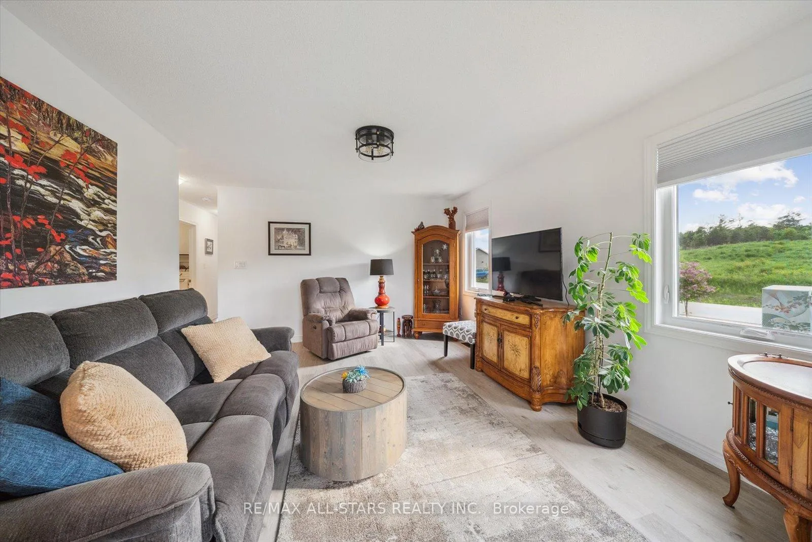 Photo 11 of 31 Reynolds Drive, Ramara, Atherley — HOMEH