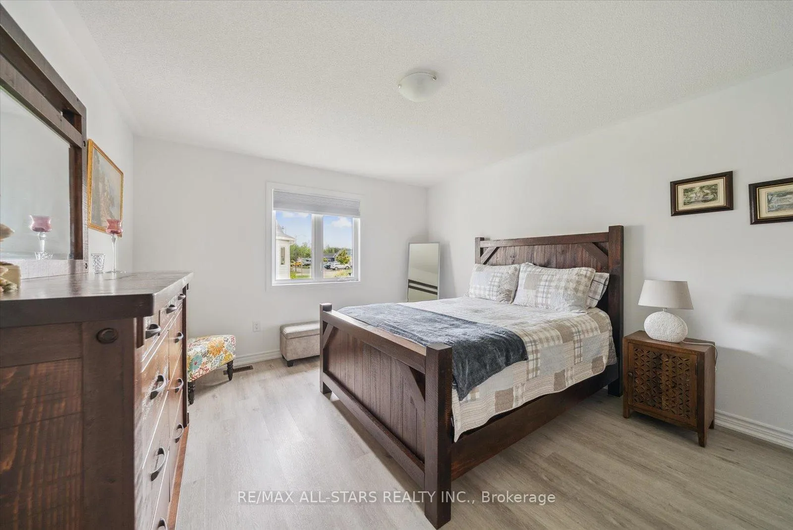 Photo 14 of 31 Reynolds Drive, Ramara, Atherley — HOMEH