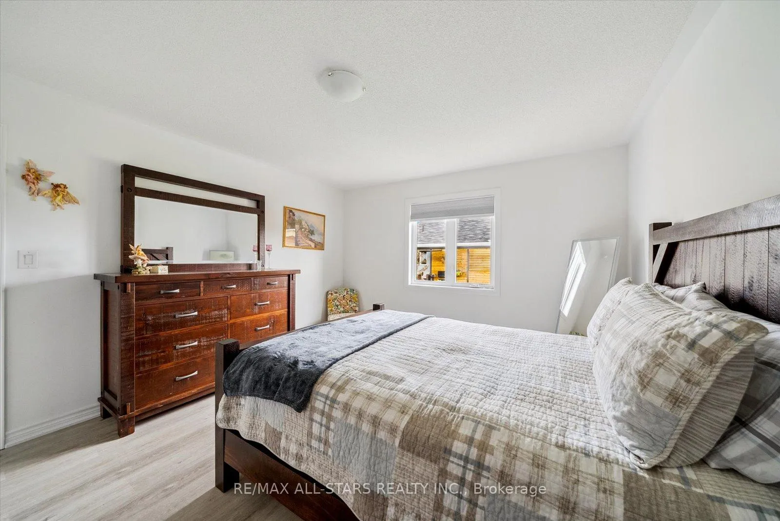 Photo 15 of 31 Reynolds Drive, Ramara, Atherley — HOMEH