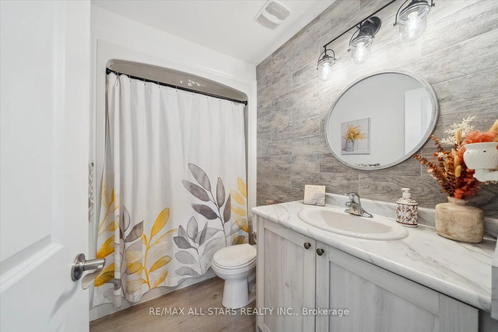Photo 21 of 31 Reynolds Drive, Ramara, Atherley — HOMEH
