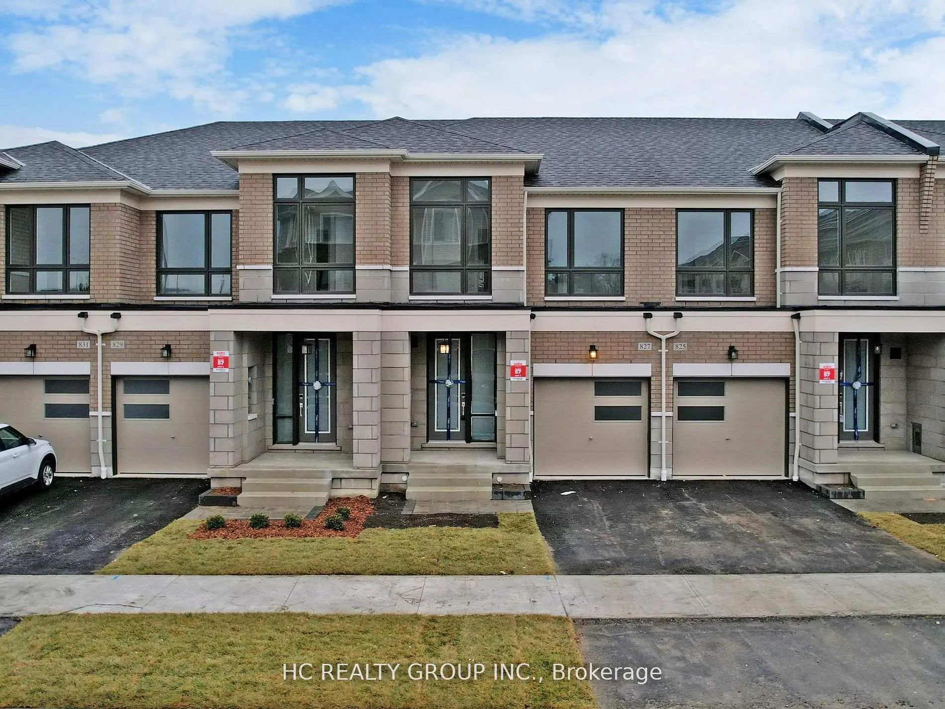 Photo 1 of 827 Smoothwater Lane, Pickering, Rural Pickering — HOMEH