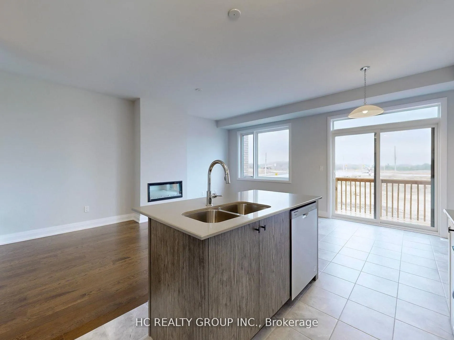 Photo 10 of 827 Smoothwater Lane, Pickering, Rural Pickering — HOMEH