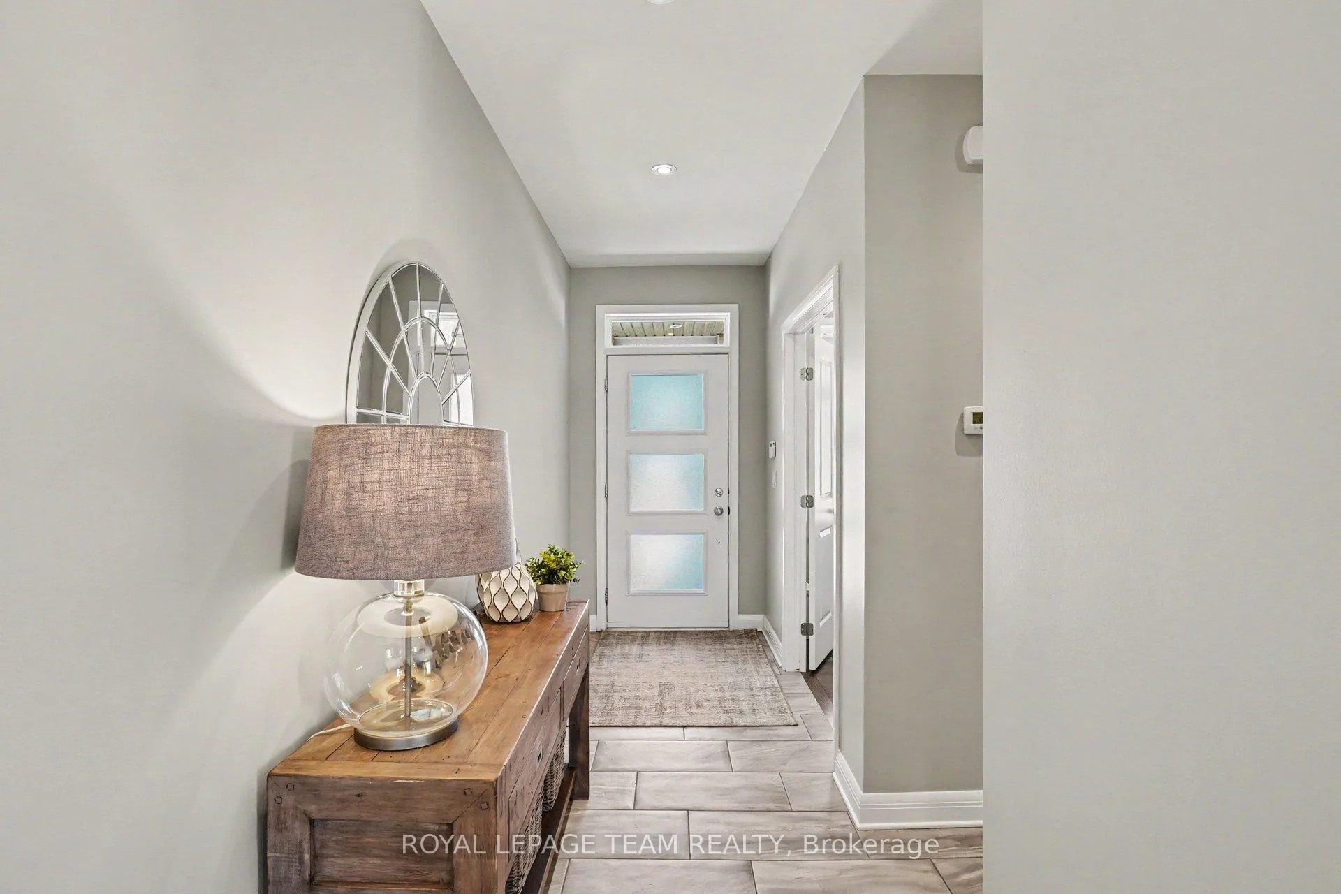 Photo 4 of 330 Devonian Way, Ottawa, Kanata - Kanata Lakes/Heritage Hills — HOMEH