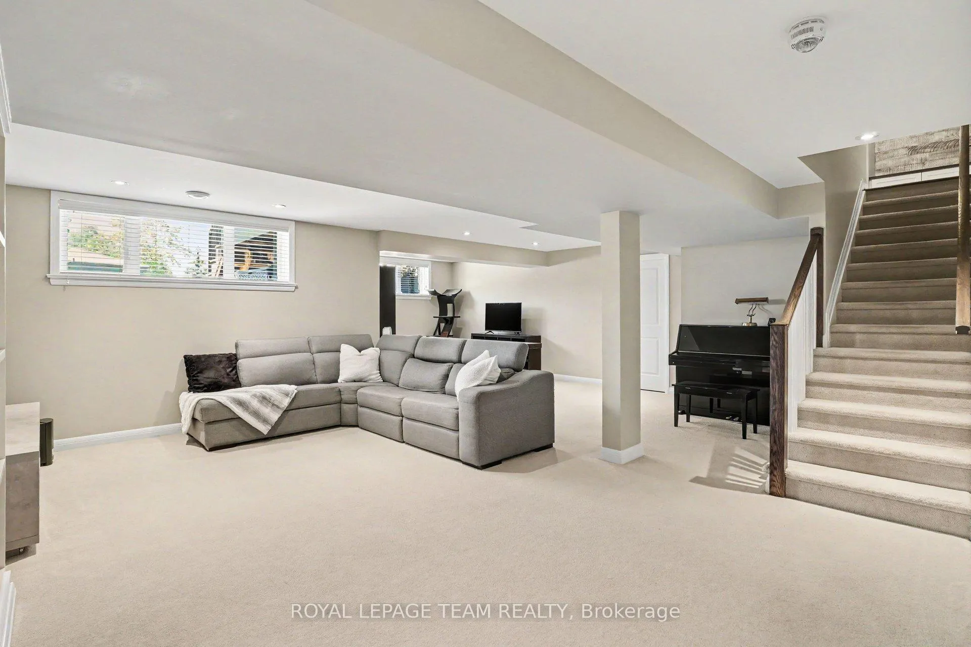 Photo 32 of 330 Devonian Way, Ottawa, Kanata - Kanata Lakes/Heritage Hills — HOMEH