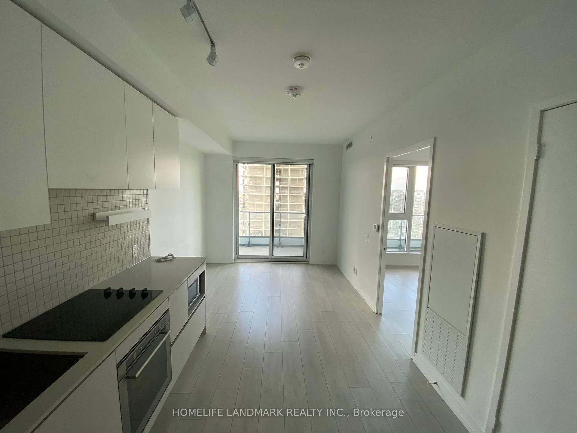 Photo 5 of Unit 4305, 950 Portage Parkway, Vaughan, Vaughan Corporate Centre — HOMEH
