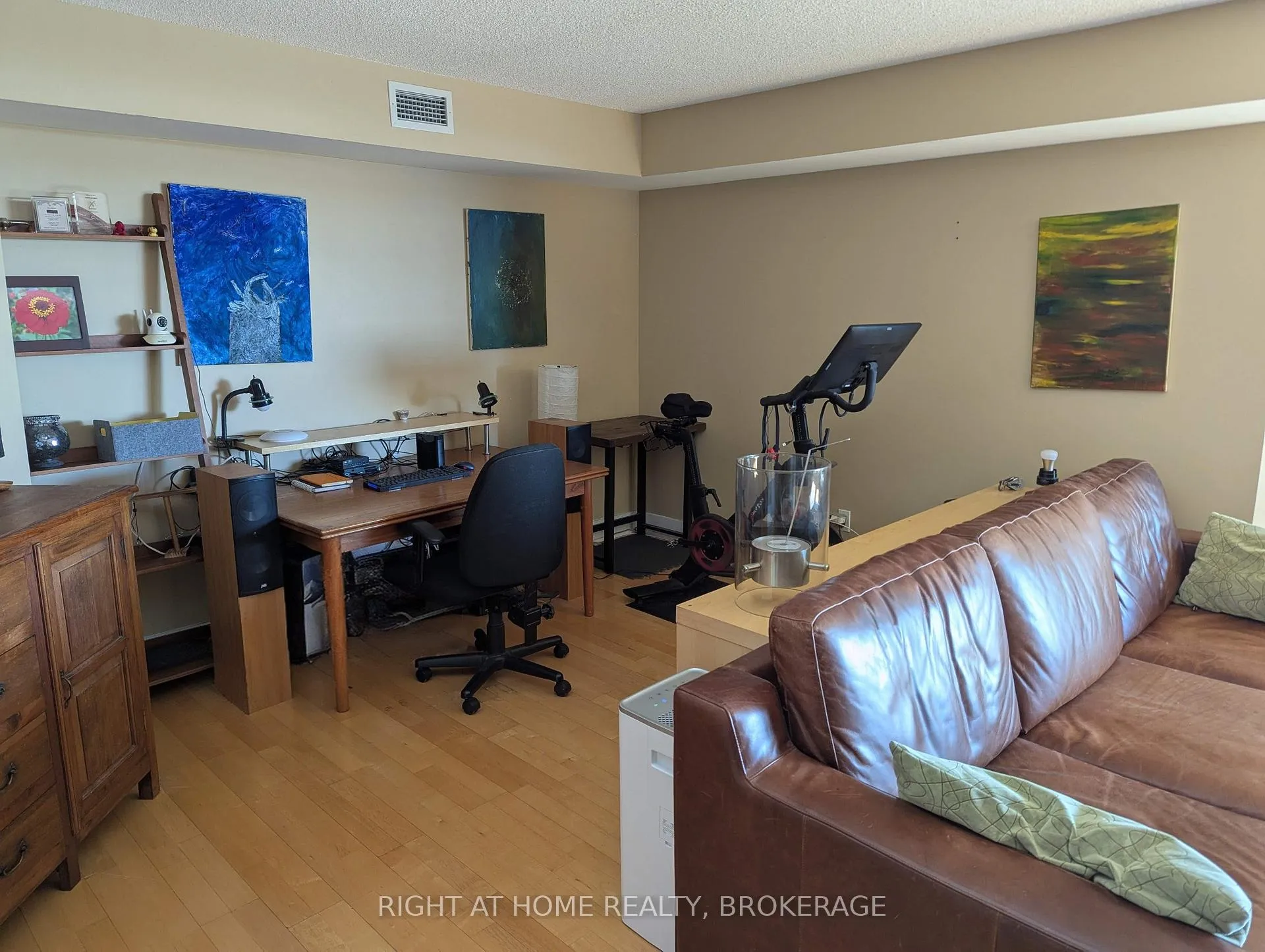 Photo 9 of Unit 608, 550 Queens Quay W, Toronto, Waterfront Communities — HOMEH
