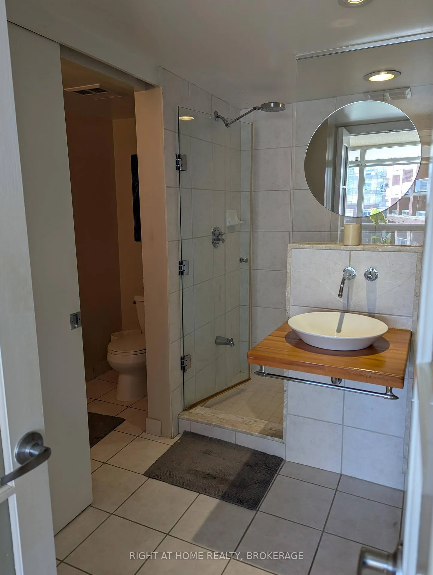 Photo 18 of Unit 608, 550 Queens Quay W, Toronto, Waterfront Communities — HOMEH