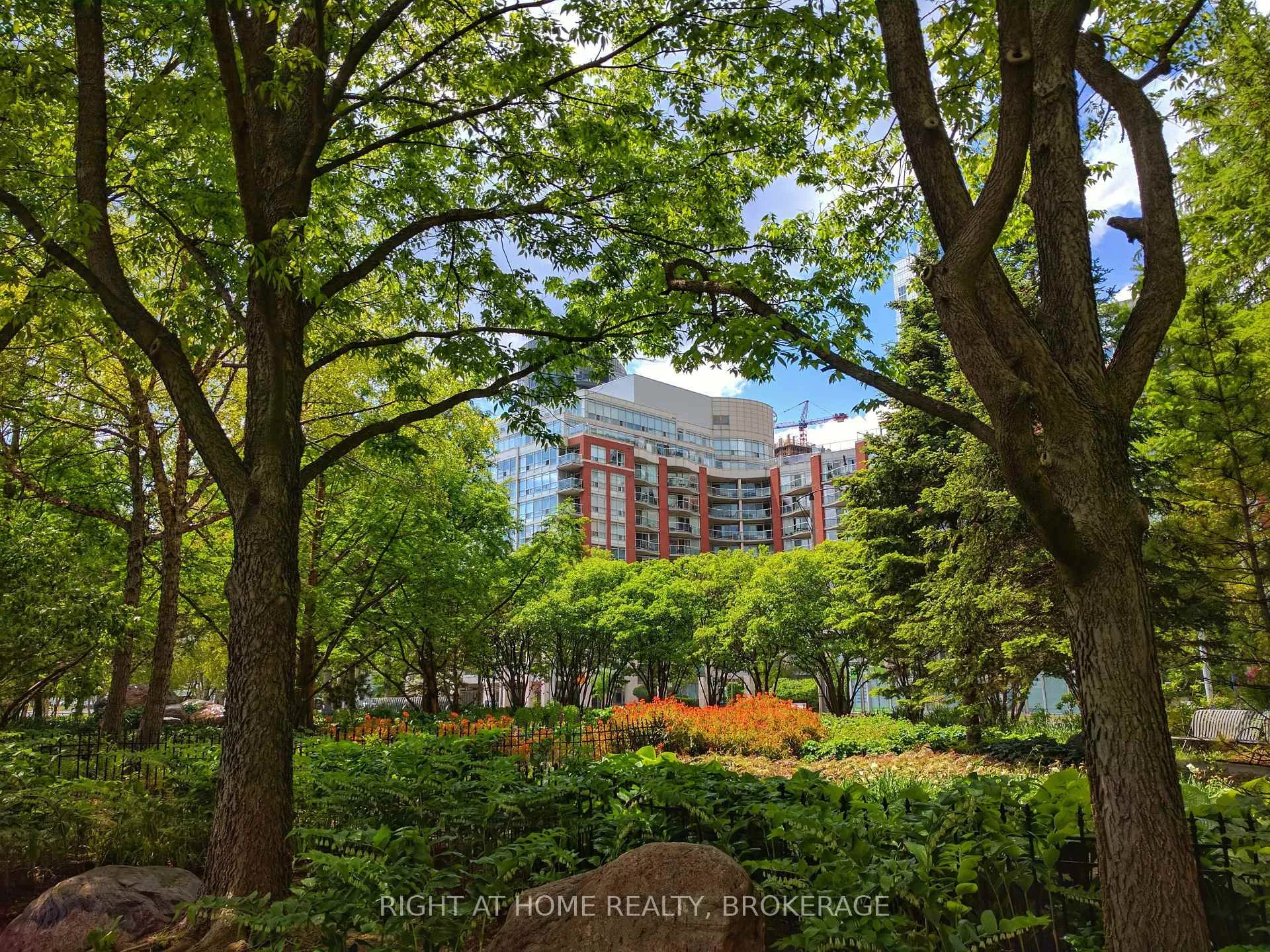 Photo 21 of Unit 608, 550 Queens Quay W, Toronto, Waterfront Communities — HOMEH