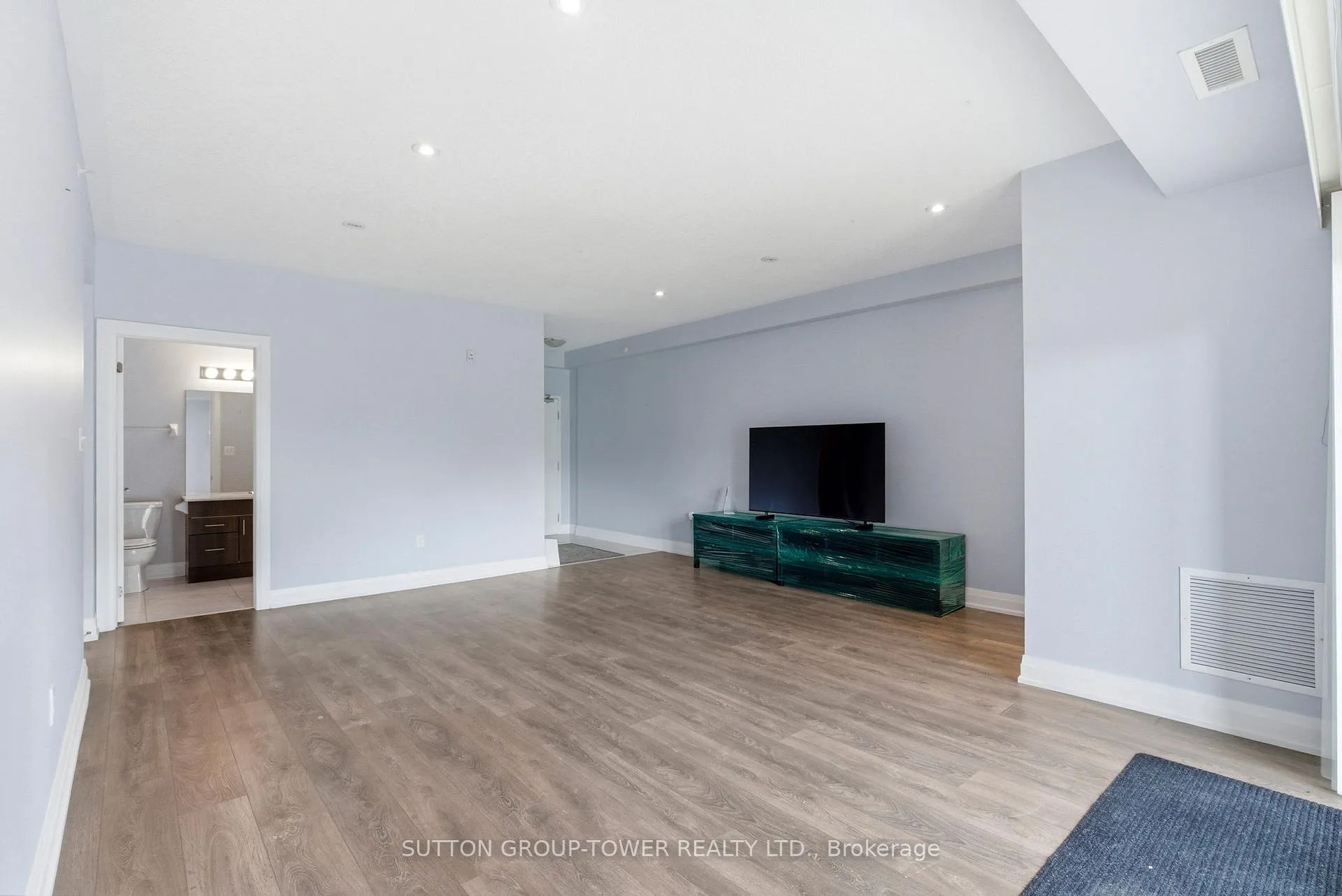 Photo 10 of Unit 314, 306 Essa Road, Barrie, Ardagh — HOMEH