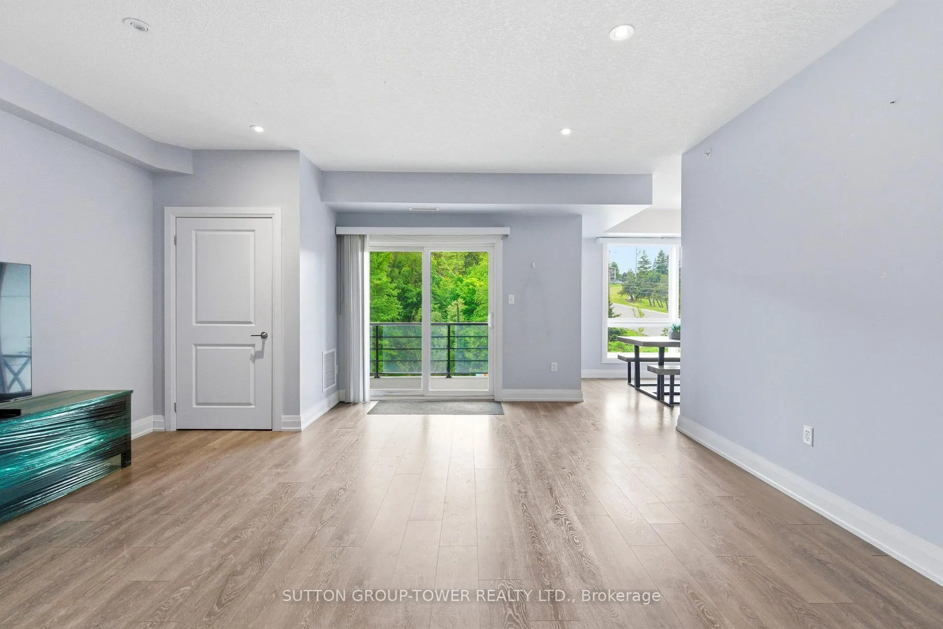 Photo 12 of Unit 314, 306 Essa Road, Barrie, Ardagh — HOMEH