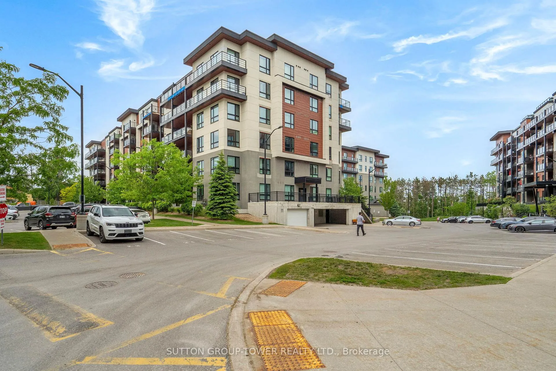 Photo 38 of Unit 314, 306 Essa Road, Barrie, Ardagh — HOMEH