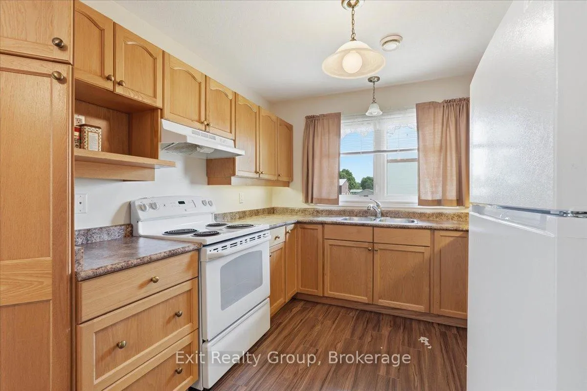 Photo 11 of Unit 25, 15 Aldersgate Drive, Belleville, Belleville Ward — HOMEH