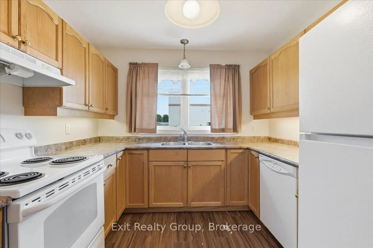 Photo 13 of Unit 25, 15 Aldersgate Drive, Belleville, Belleville Ward — HOMEH