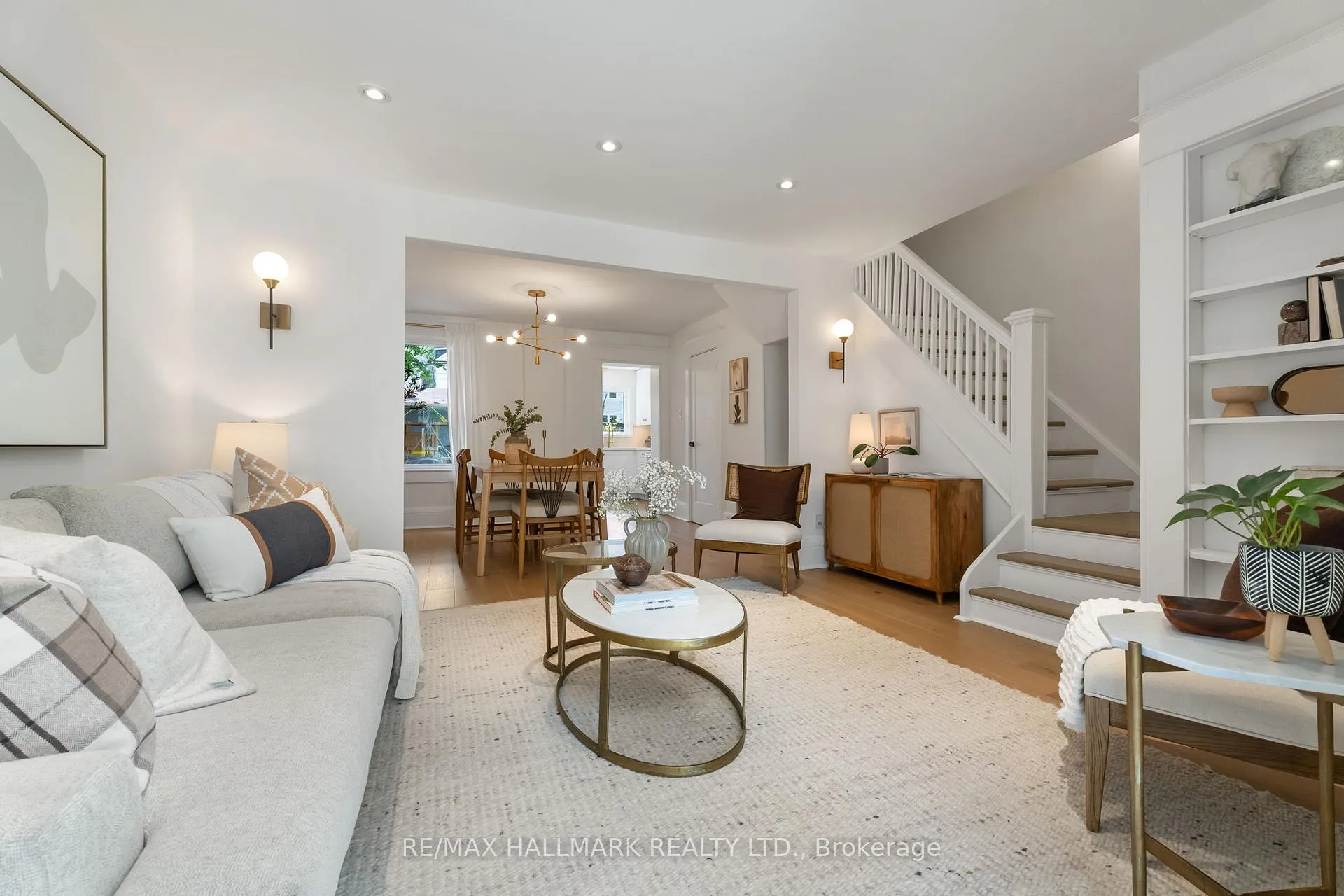 Photo 6 of 37 Winston Avenue, Scarborough, Birchcliffe-Cliffside — HOMEH
