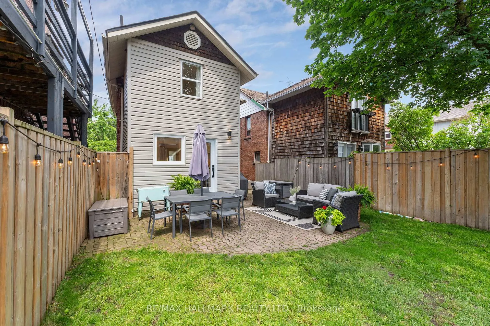 Photo 36 of 37 Winston Avenue, Scarborough, Birchcliffe-Cliffside — HOMEH