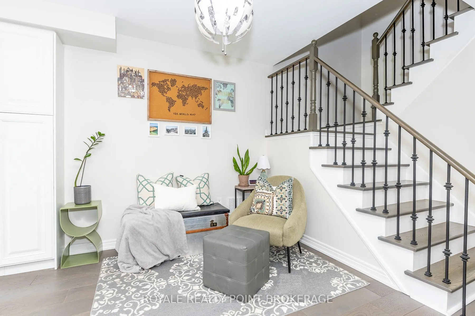 Photo 12 of 145 Chayna Crescent, Vaughan, Patterson — HOMEH