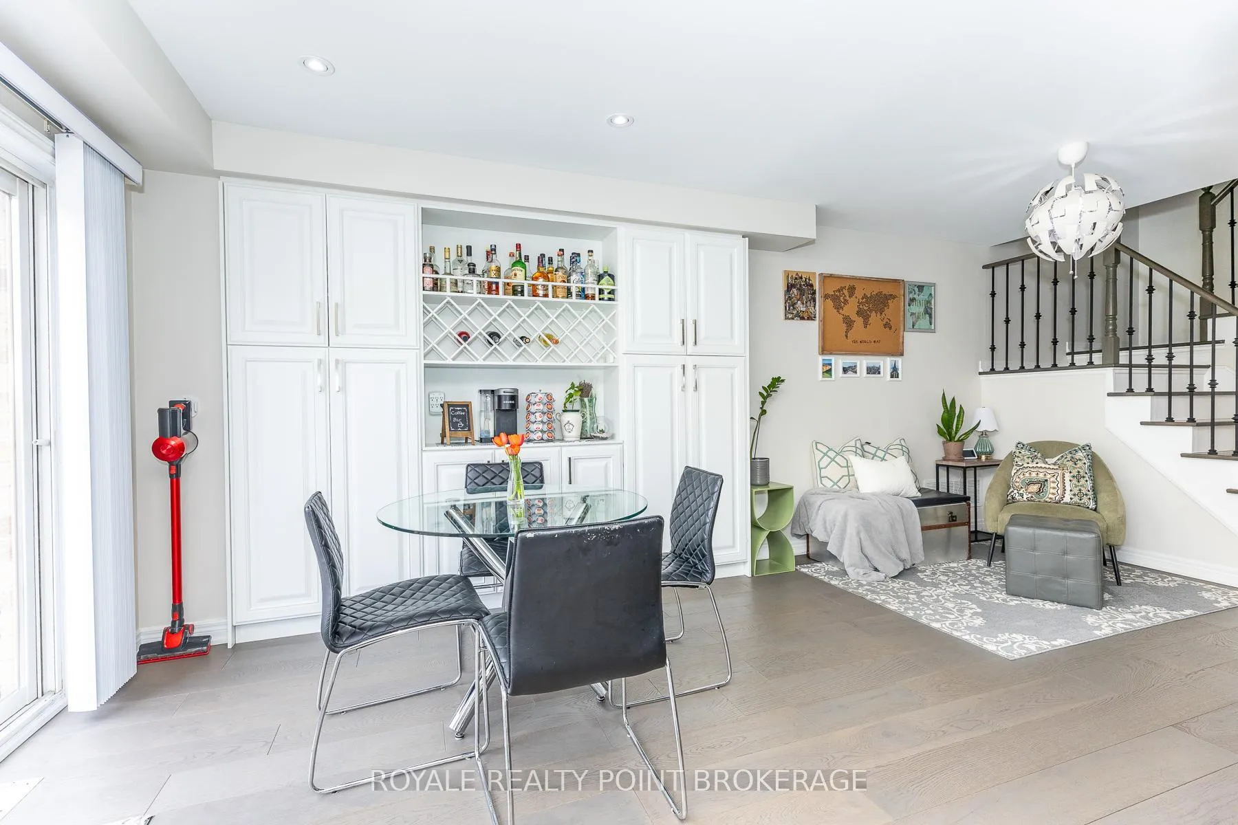 Photo 18 of 145 Chayna Crescent, Vaughan, Patterson — HOMEH