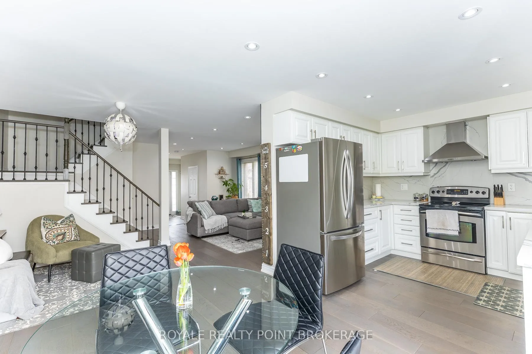 Photo 19 of 145 Chayna Crescent, Vaughan, Patterson — HOMEH