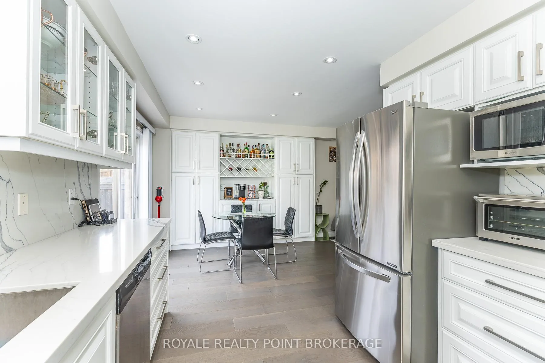 Photo 22 of 145 Chayna Crescent, Vaughan, Patterson — HOMEH