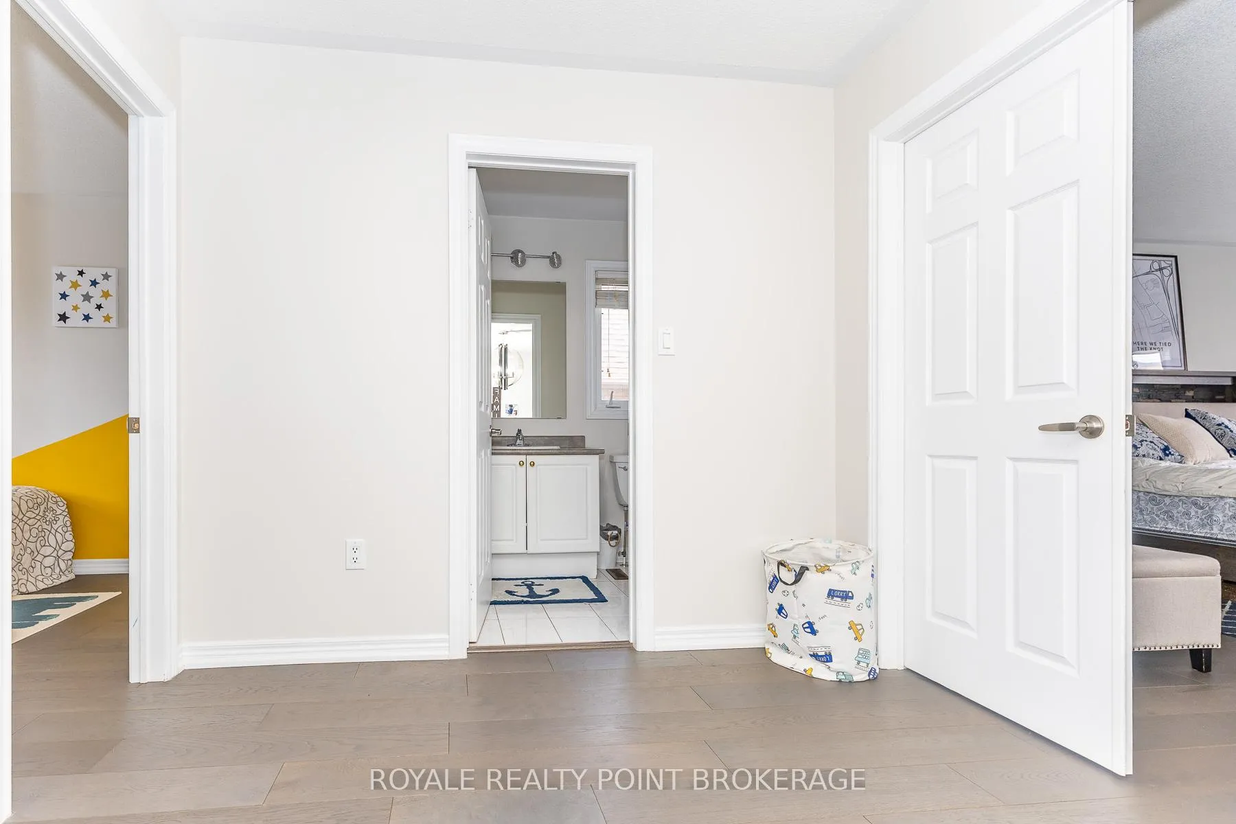 Photo 24 of 145 Chayna Crescent, Vaughan, Patterson — HOMEH