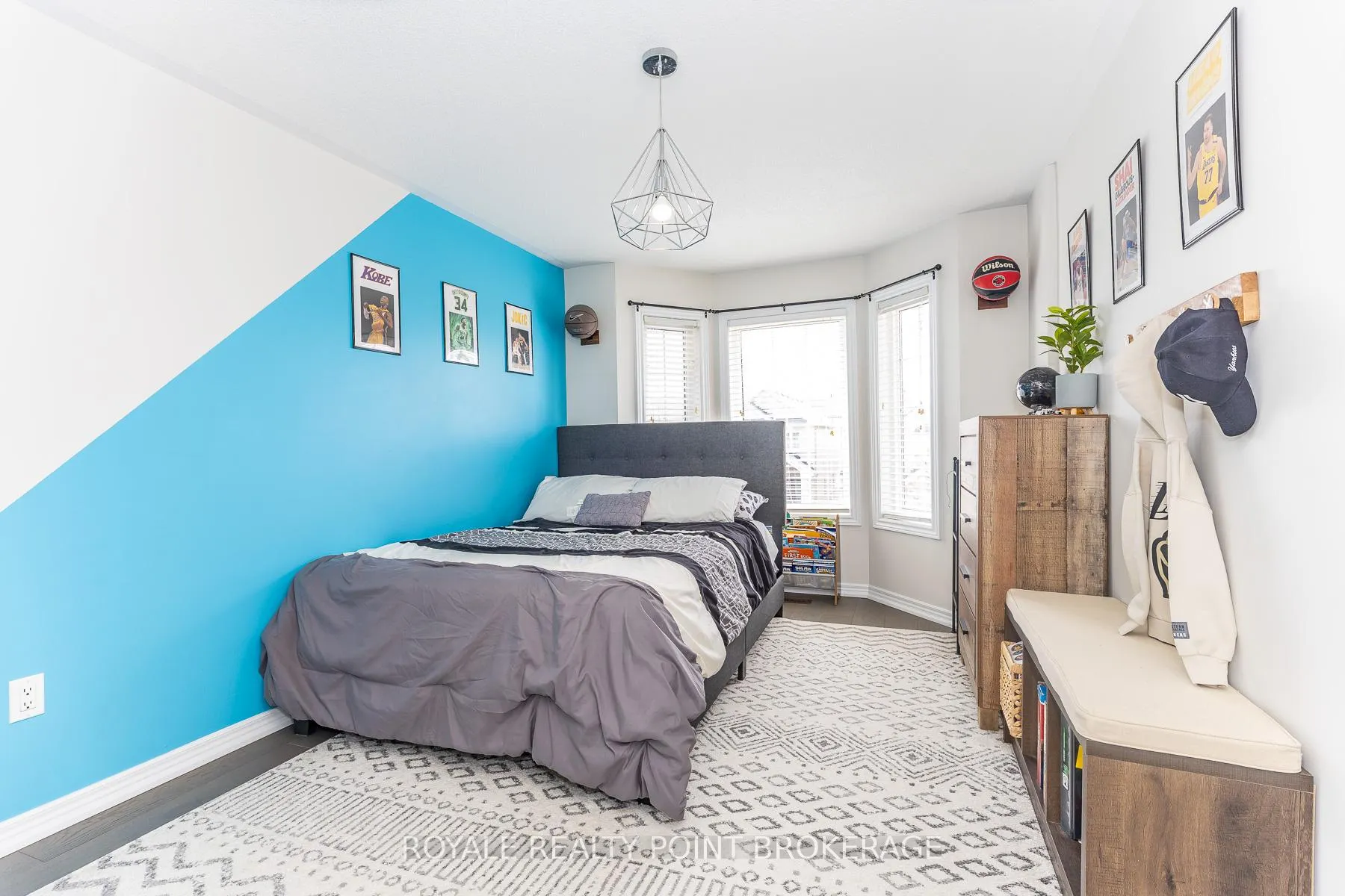 Photo 25 of 145 Chayna Crescent, Vaughan, Patterson — HOMEH