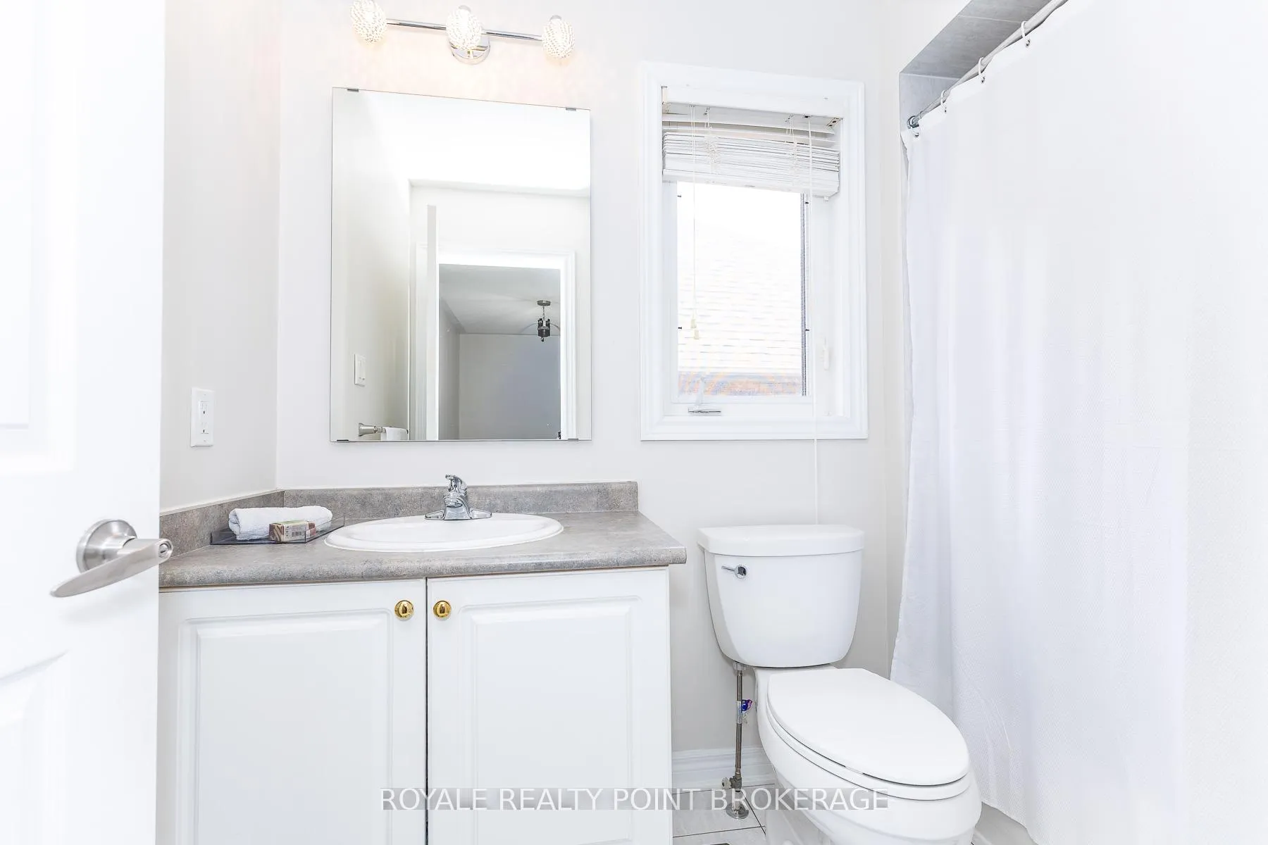 Photo 29 of 145 Chayna Crescent, Vaughan, Patterson — HOMEH