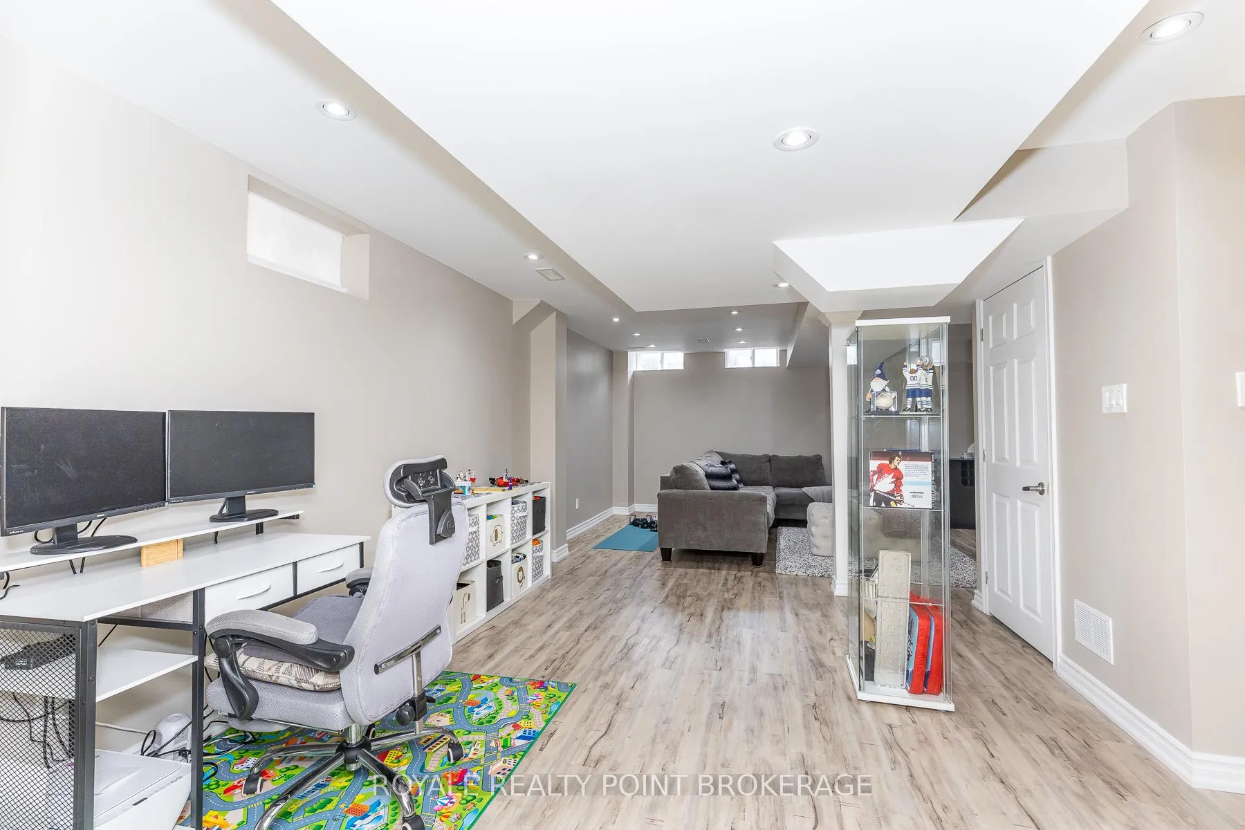 Photo 38 of 145 Chayna Crescent, Vaughan, Patterson — HOMEH