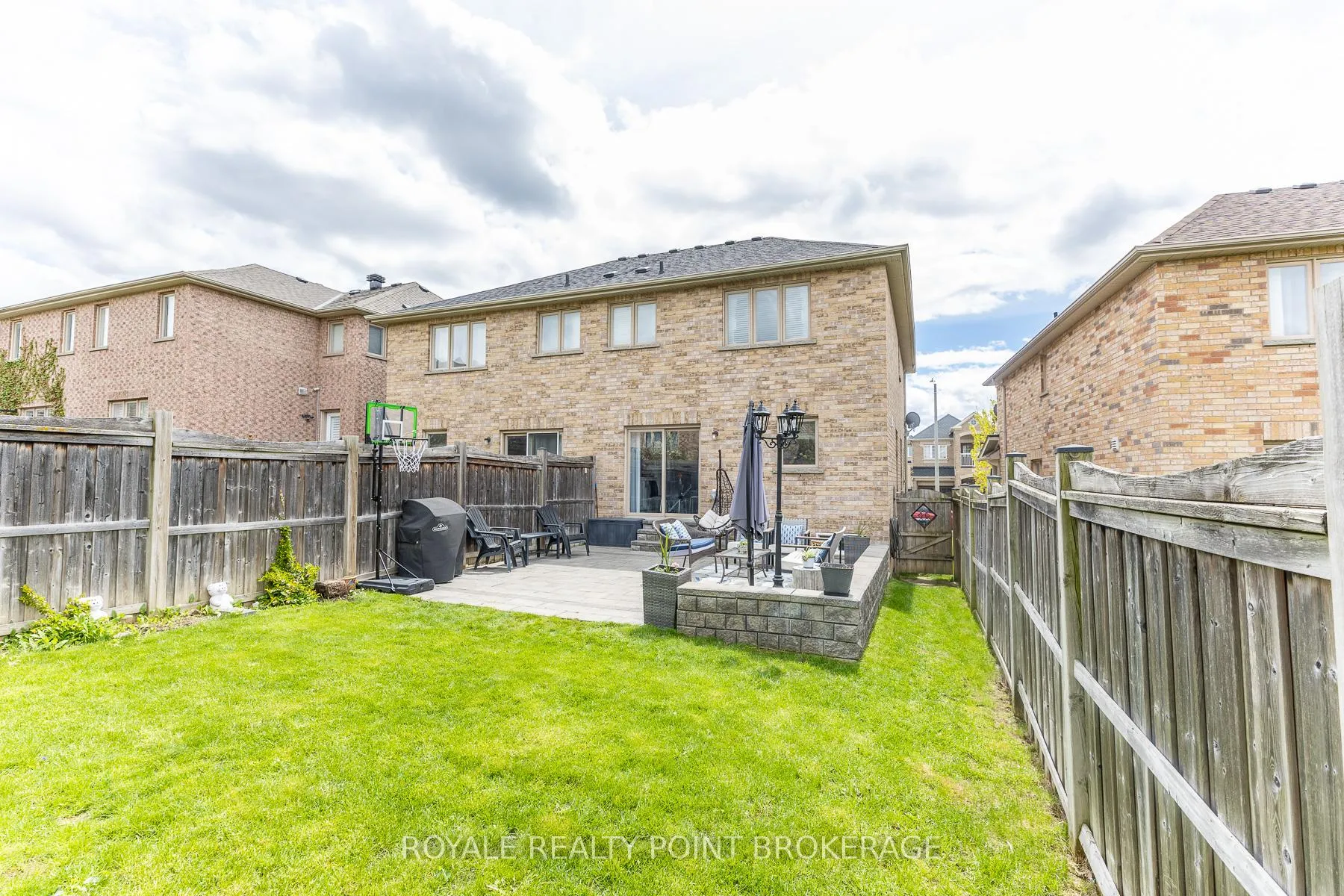 Photo 45 of 145 Chayna Crescent, Vaughan, Patterson — HOMEH