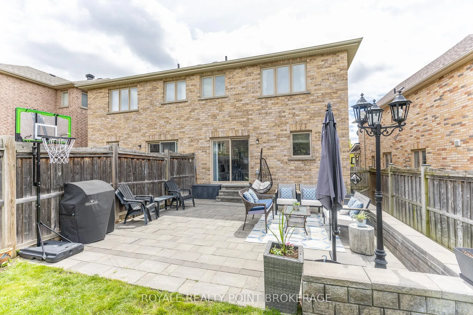 Photo 46 of 145 Chayna Crescent, Vaughan, Patterson — HOMEH