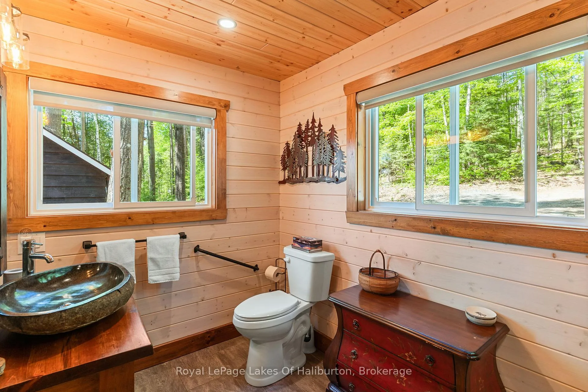 Photo 28 of 1272 Boshkung Lake Road, Algonquin Highlands, Stanhope — HOMEH