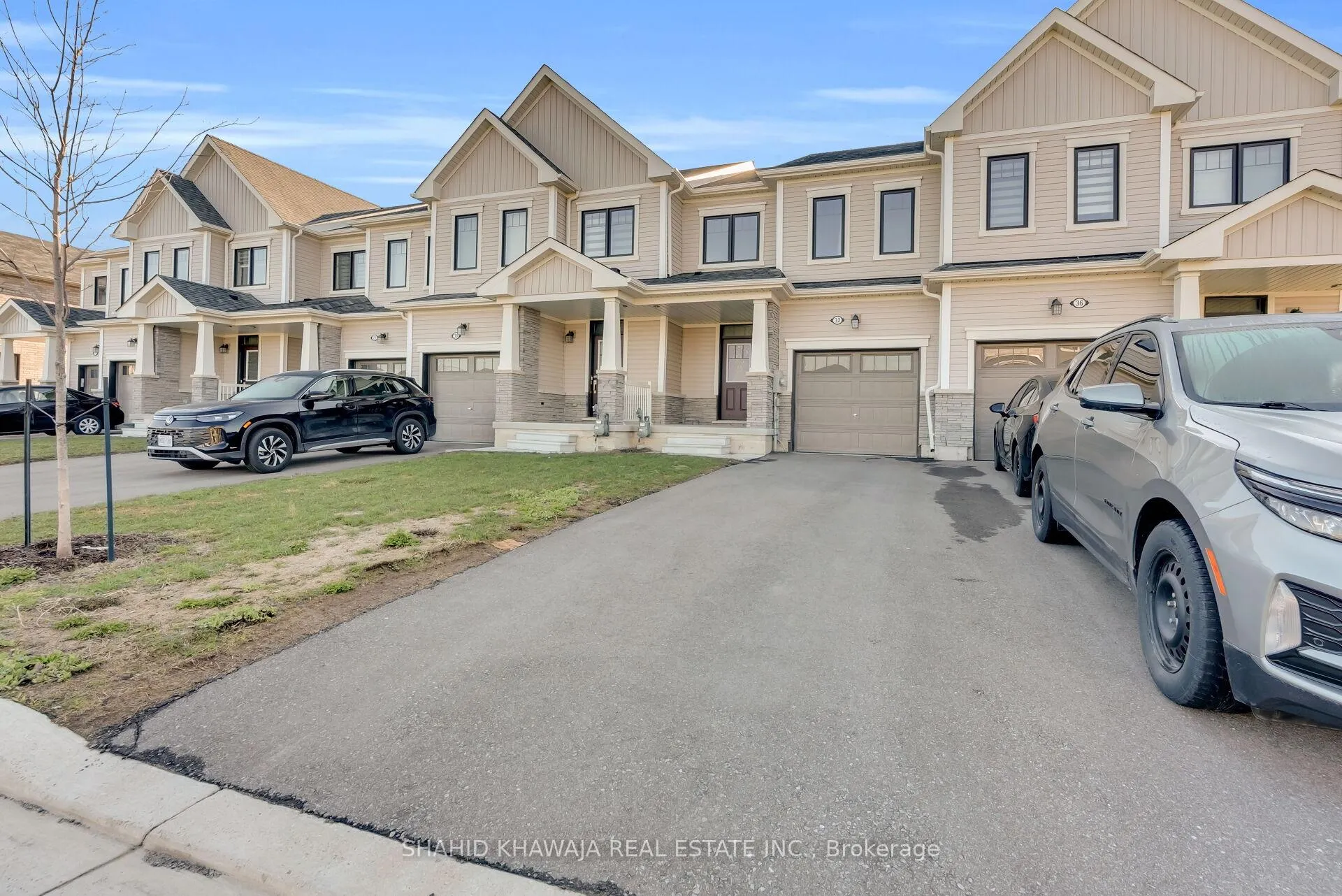 Photo 2 of 32 Concord Drive, Thorold, Rolling Meadows — HOMEH