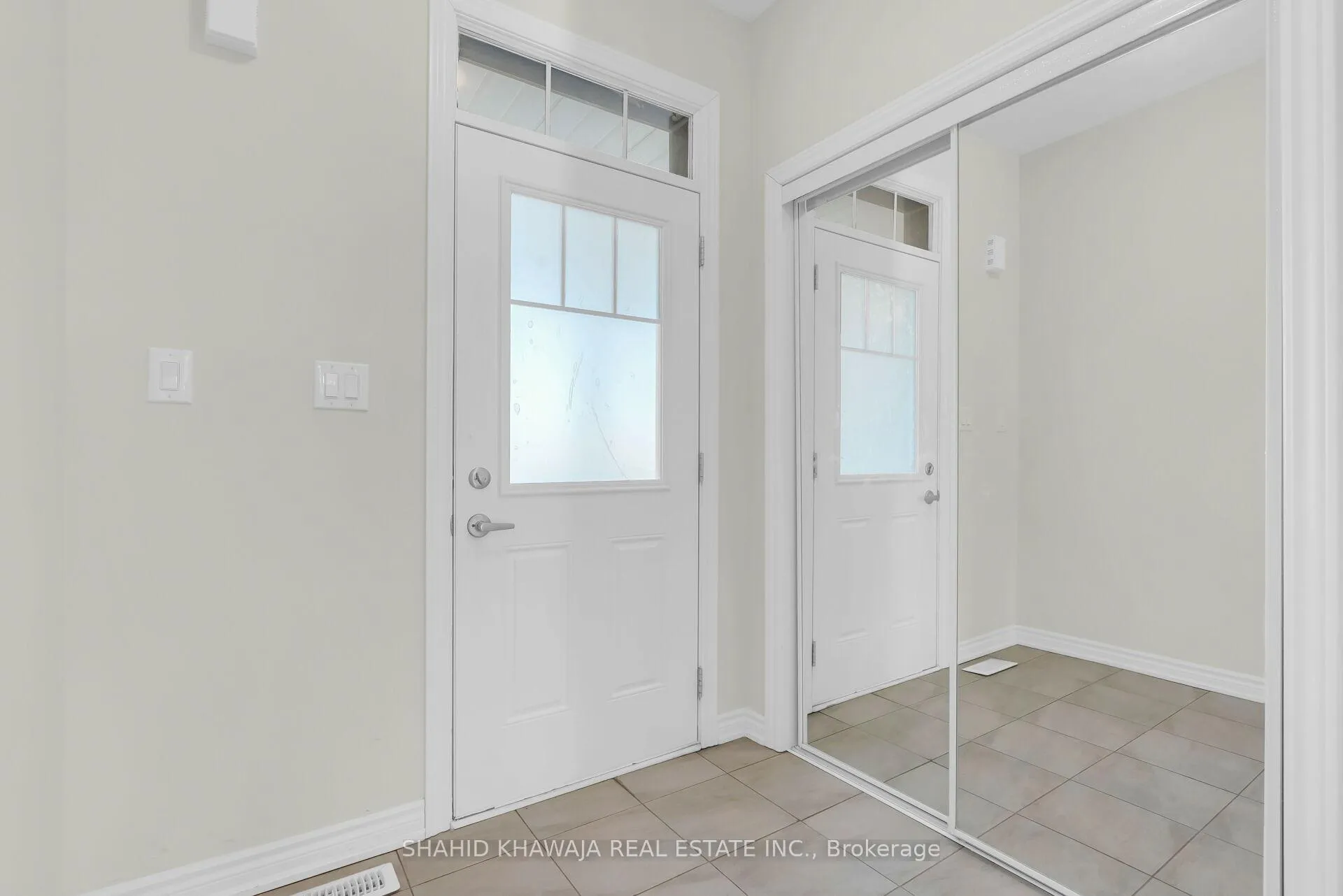 Photo 4 of 32 Concord Drive, Thorold, Rolling Meadows — HOMEH