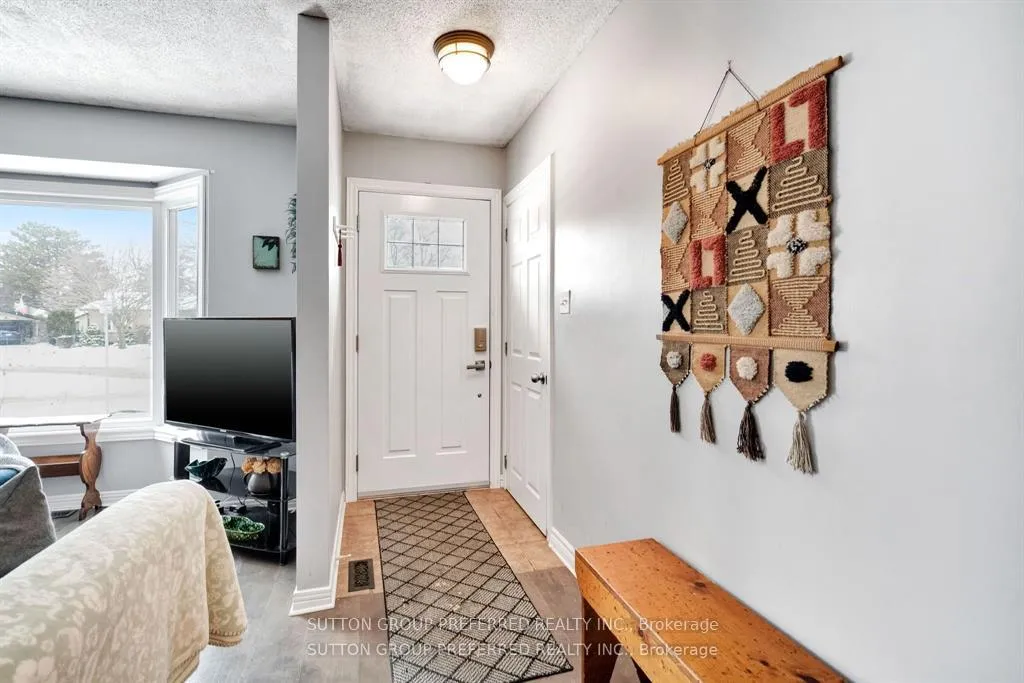 Photo 3 of 63 Dundee Court, London, South G — HOMEH