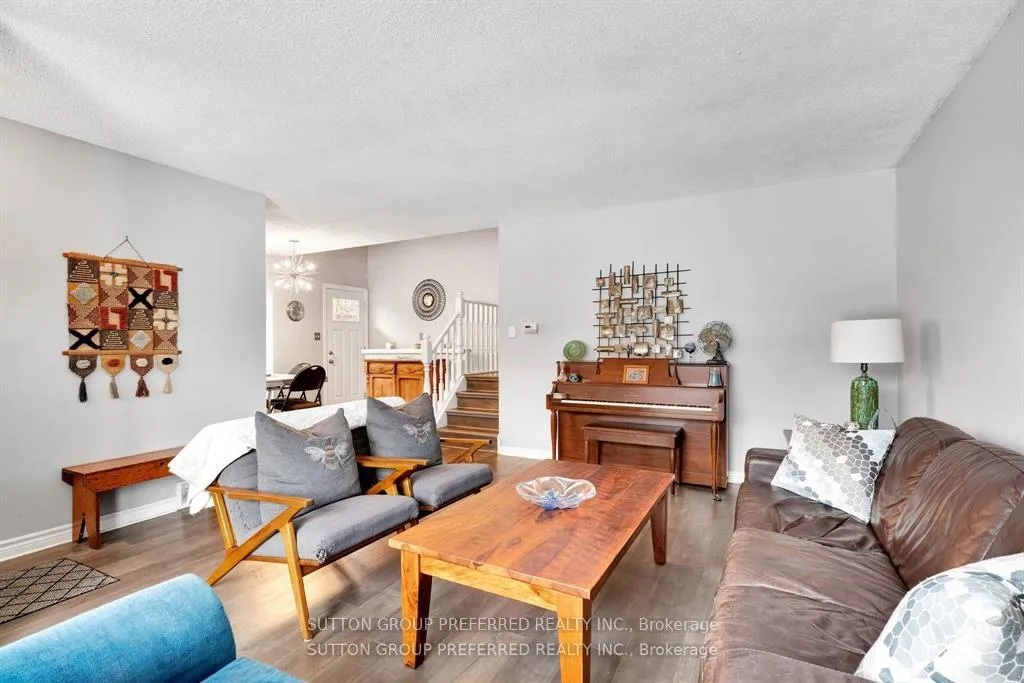Photo 5 of 63 Dundee Court, London, South G — HOMEH