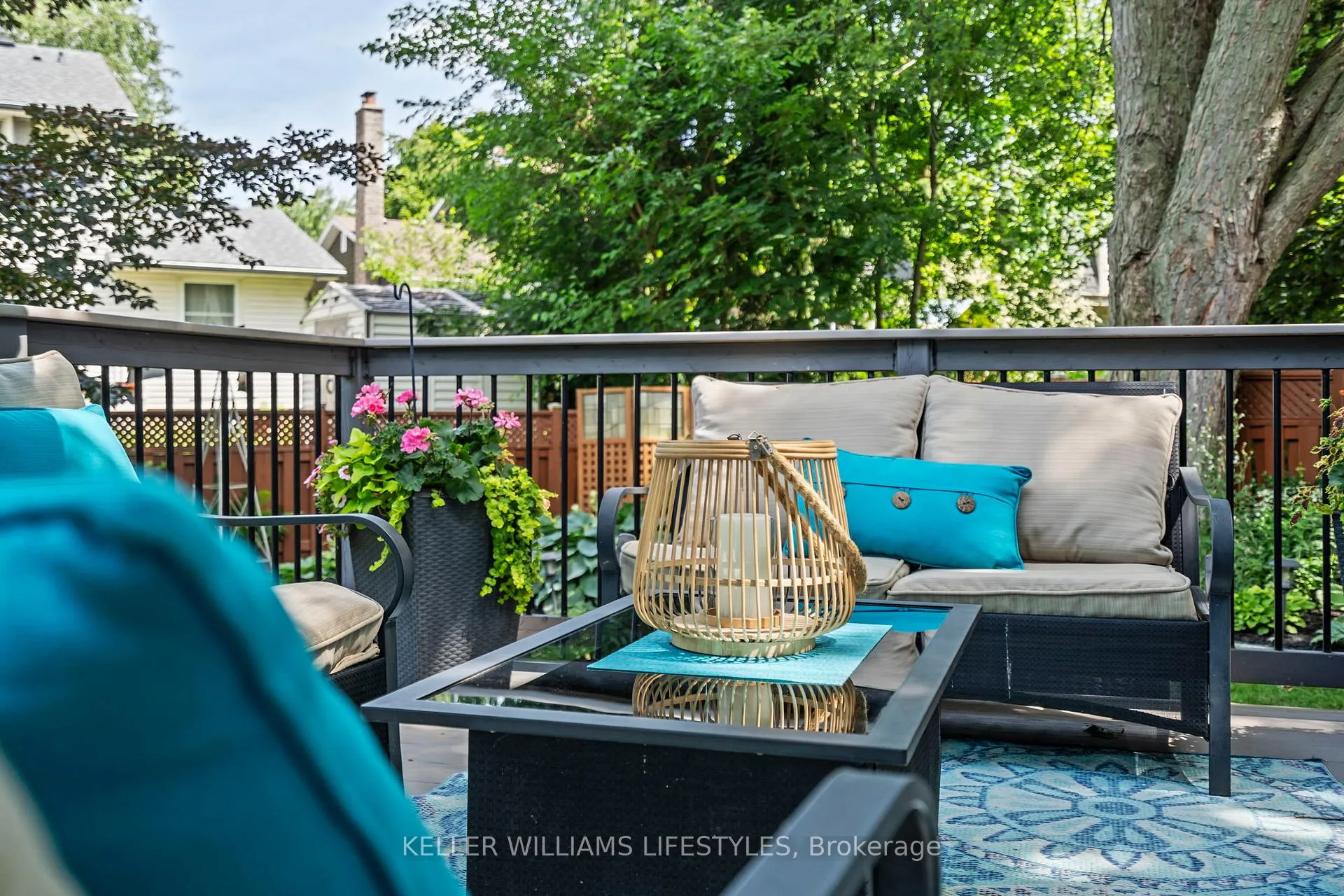 Photo 37 of 71 Blackthorne Crescent, London, South N — HOMEH
