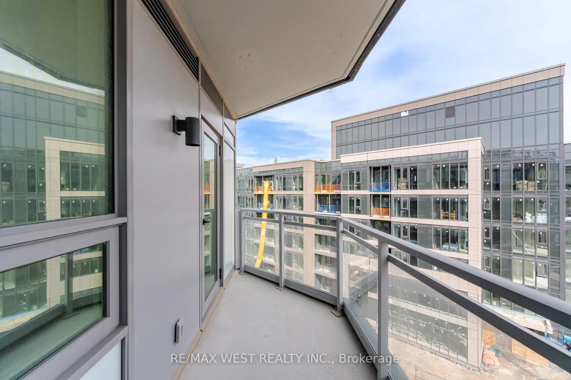 Photo 27 of Unit 522, 2501 Saw Whet Boulevard, Oakville, Glen Abbey — HOMEH