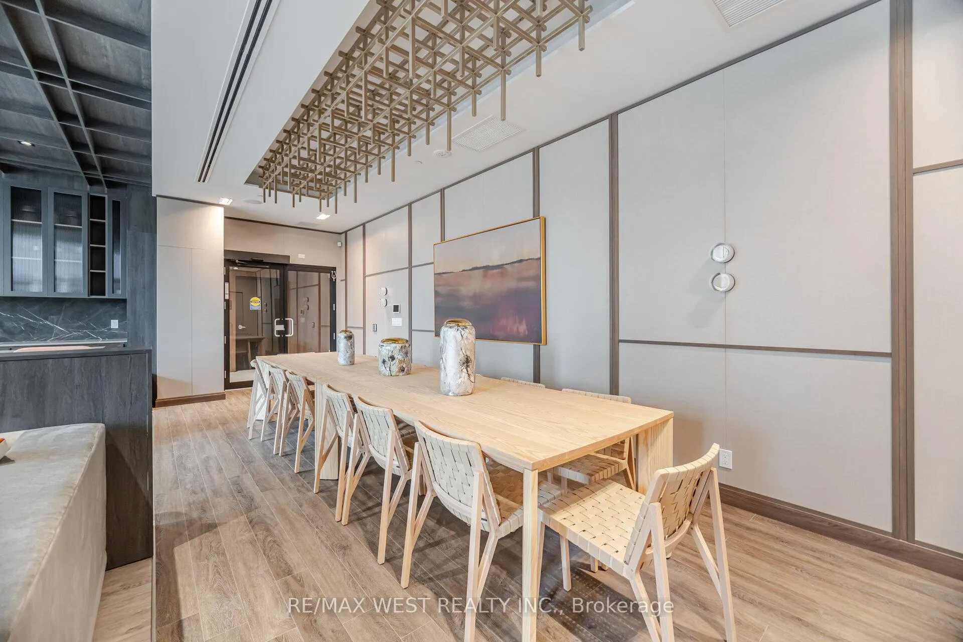 Photo 39 of Unit 522, 2501 Saw Whet Boulevard, Oakville, Glen Abbey — HOMEH
