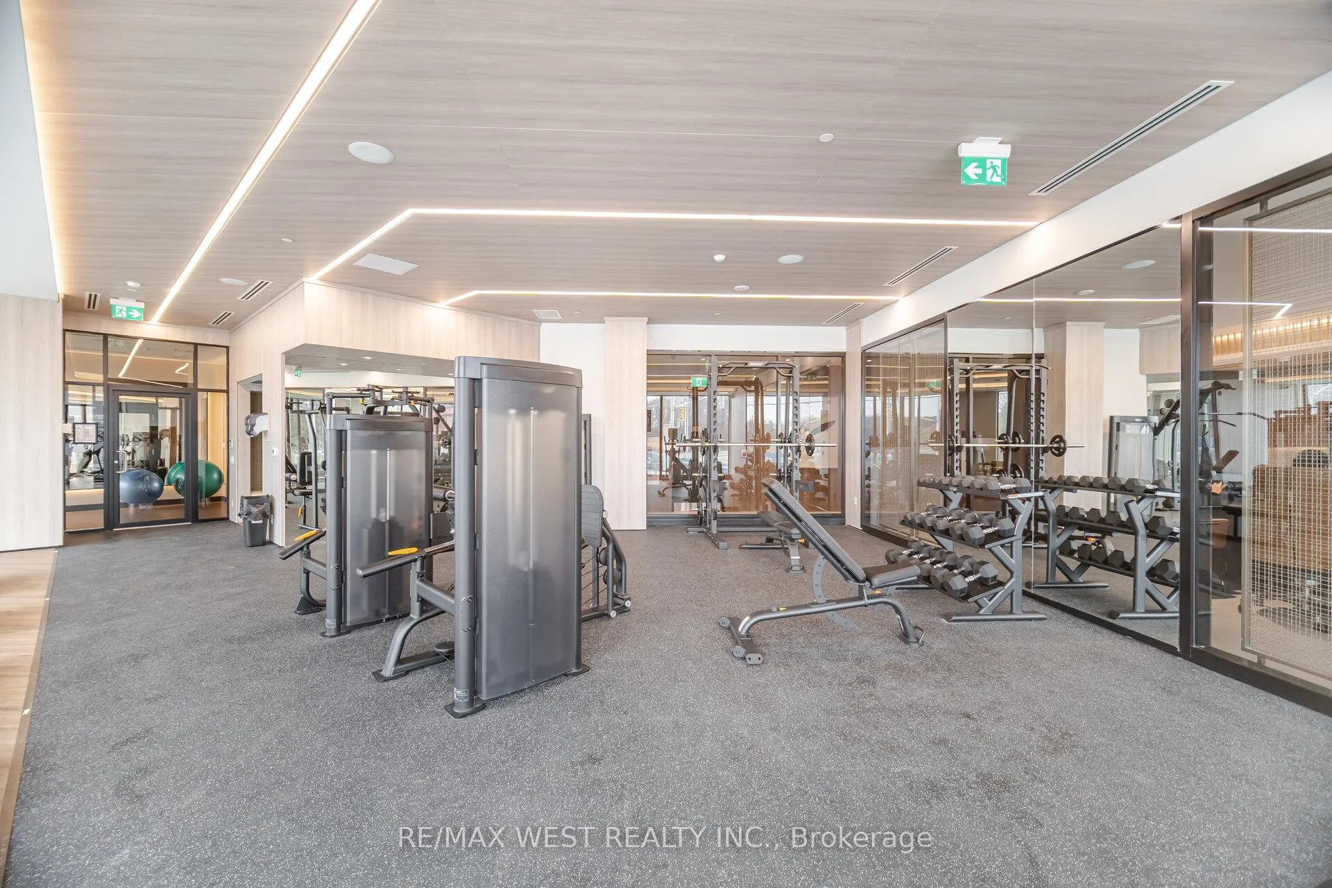 Photo 42 of Unit 522, 2501 Saw Whet Boulevard, Oakville, Glen Abbey — HOMEH