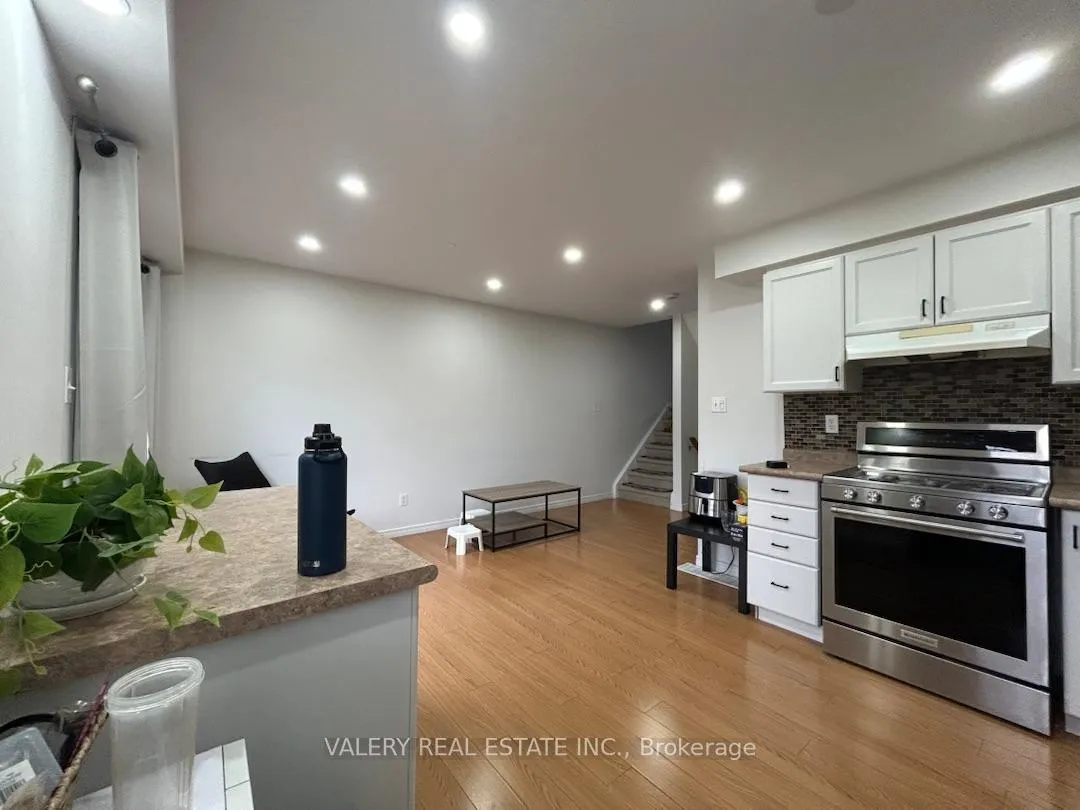 Photo 3 of Unit 1, 21 Sorrento St Street, Kitchener — HOMEH
