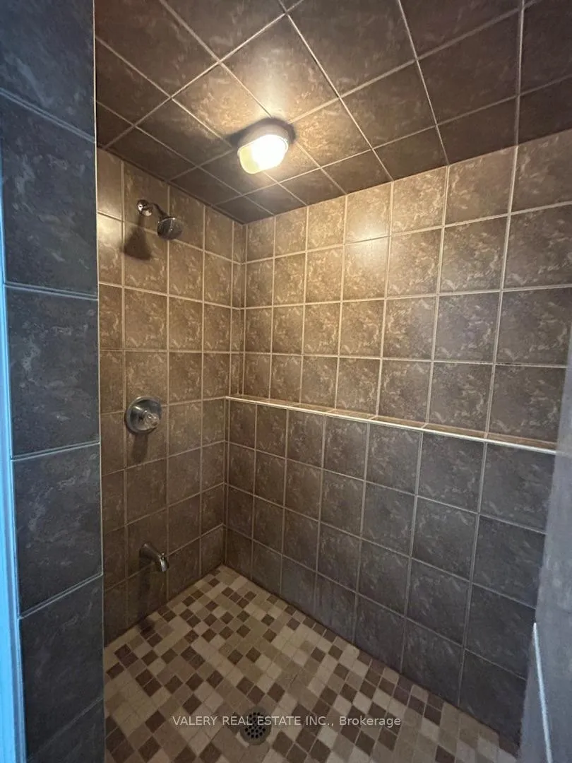 Photo 6 of Unit 1, 21 Sorrento St Street, Kitchener — HOMEH