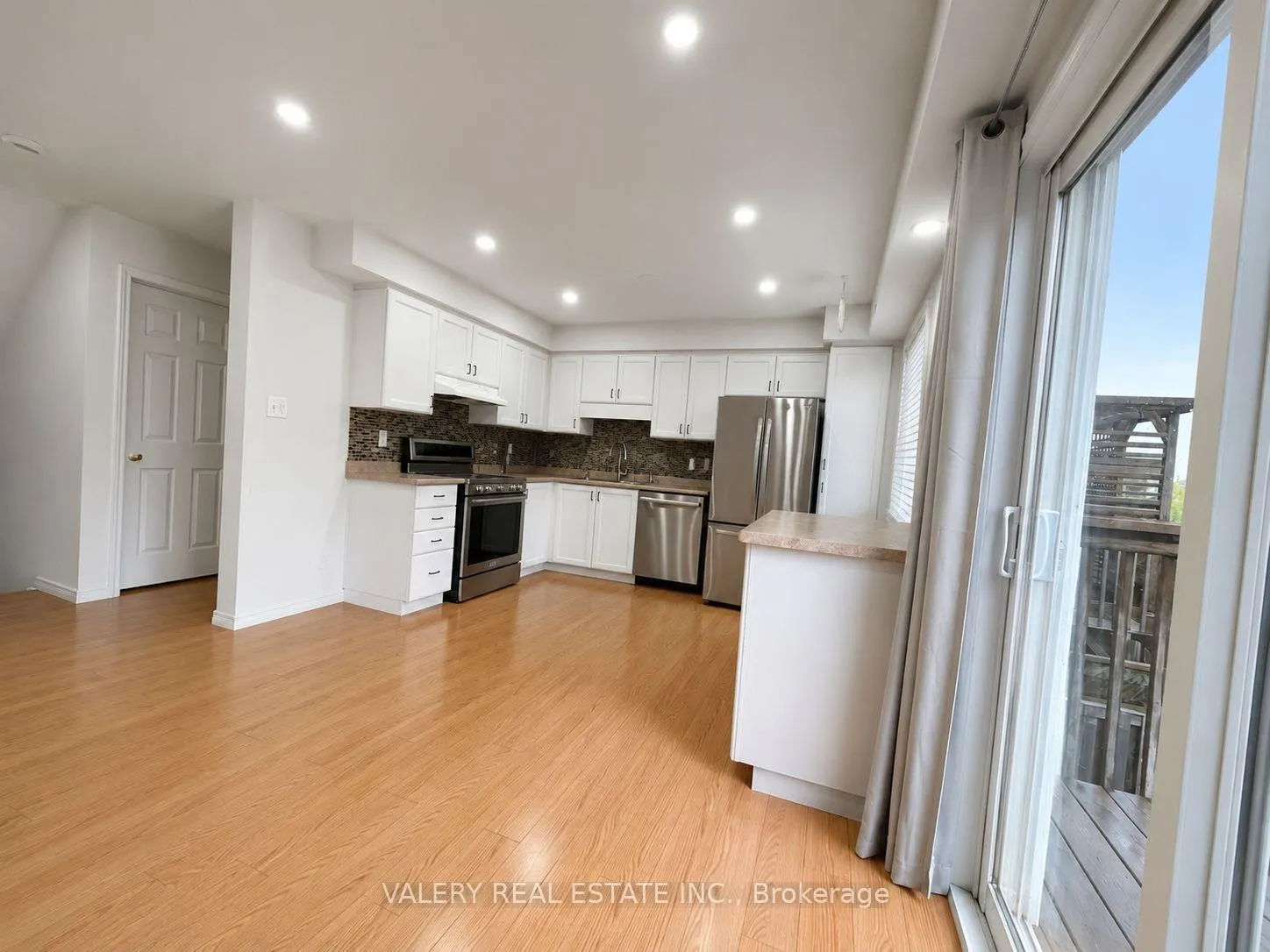 Photo 11 of Unit 1, 21 Sorrento St Street, Kitchener — HOMEH