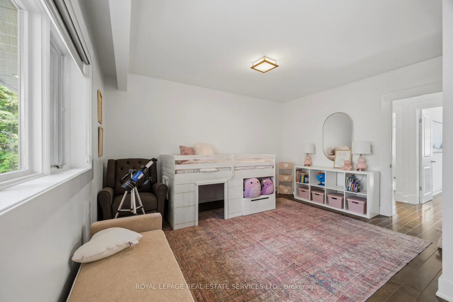 Photo 21 of 27 Princess Anne Crescent, Etobicoke, Princess-Rosethorn — HOMEH