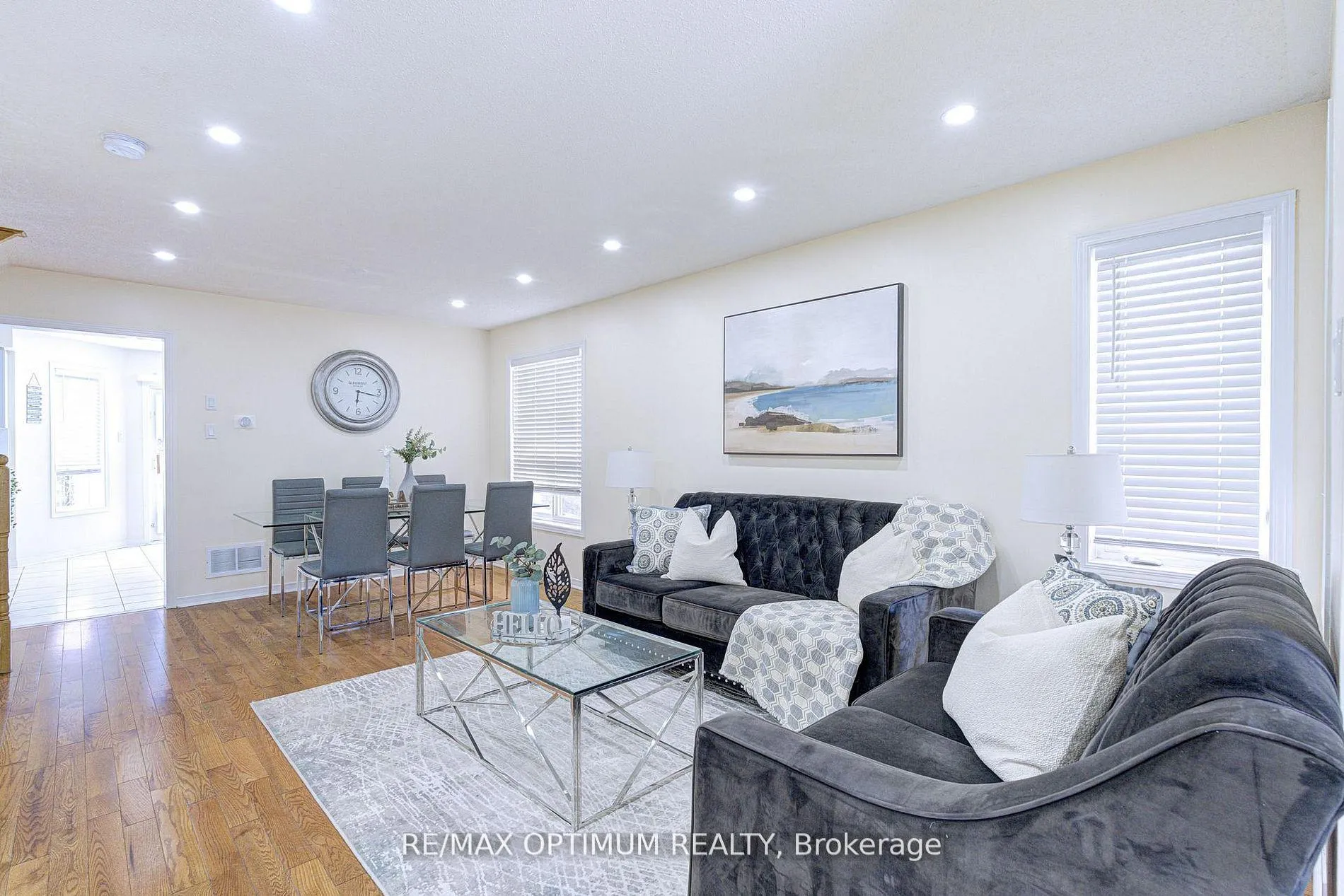 Photo 4 of 20 Bramfield Street, Brampton, Fletcher's Meadow — HOMEH