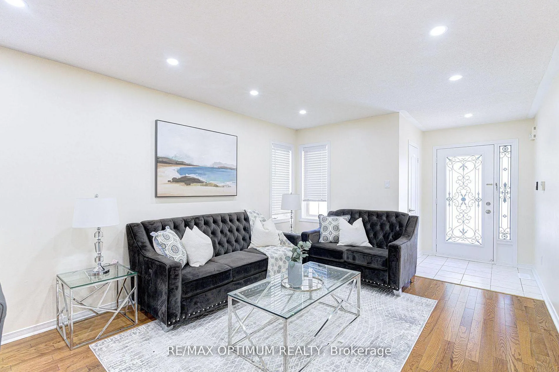 Photo 6 of 20 Bramfield Street, Brampton, Fletcher's Meadow — HOMEH