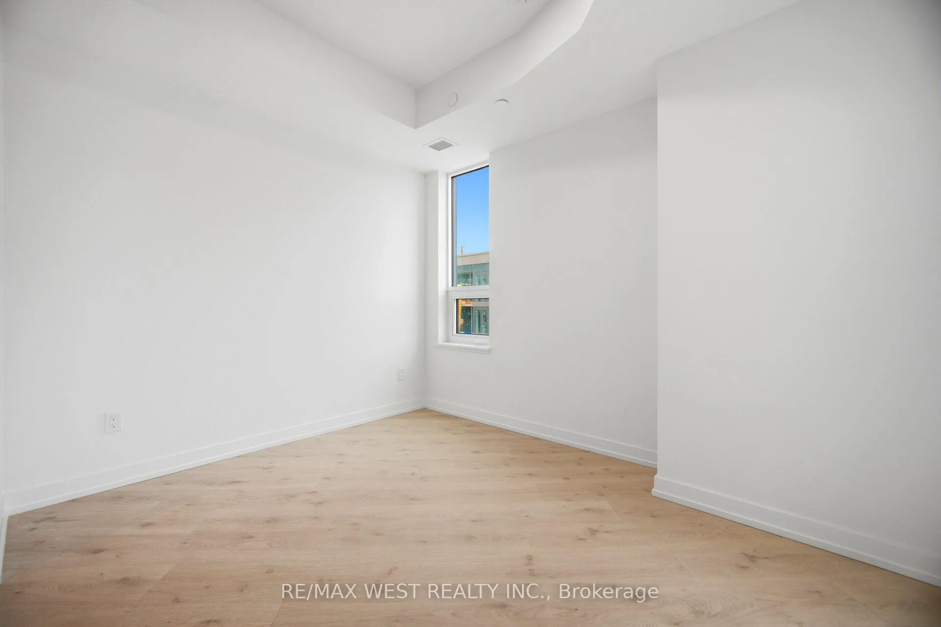 Photo 16 of Unit 626, 2501 Saw Whet Boulevard, Oakville, Glen Abbey — HOMEH