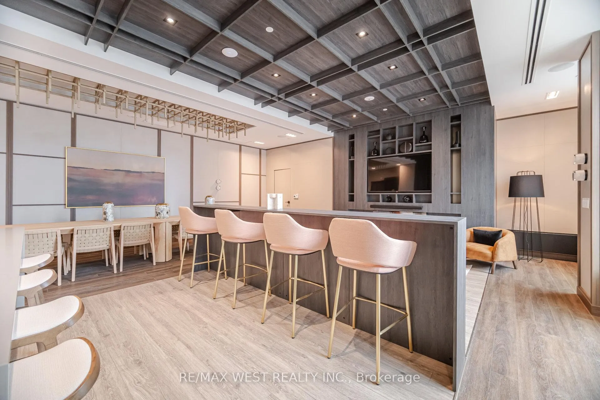 Photo 36 of Unit 626, 2501 Saw Whet Boulevard, Oakville, Glen Abbey — HOMEH