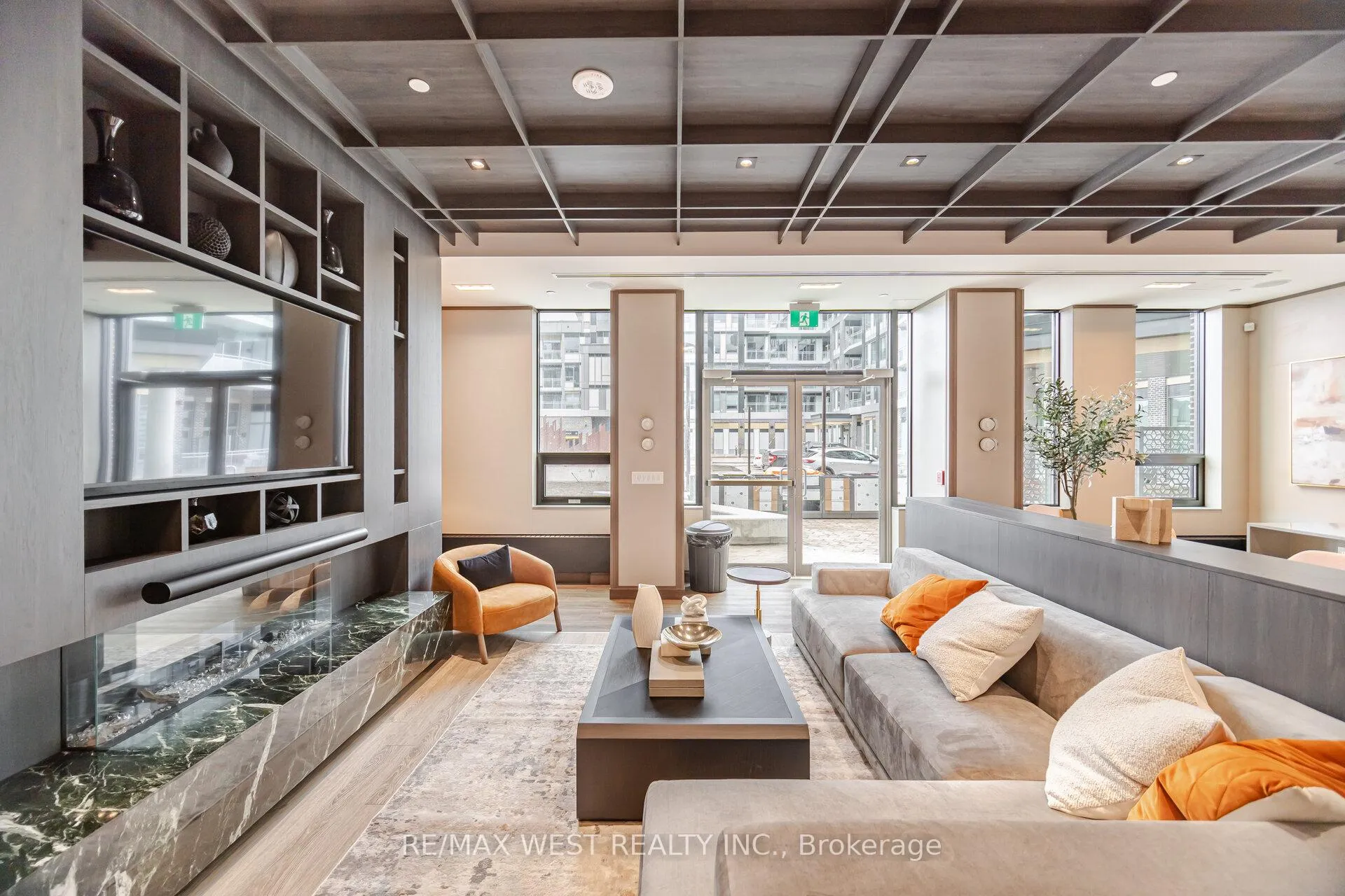 Photo 38 of Unit 626, 2501 Saw Whet Boulevard, Oakville, Glen Abbey — HOMEH
