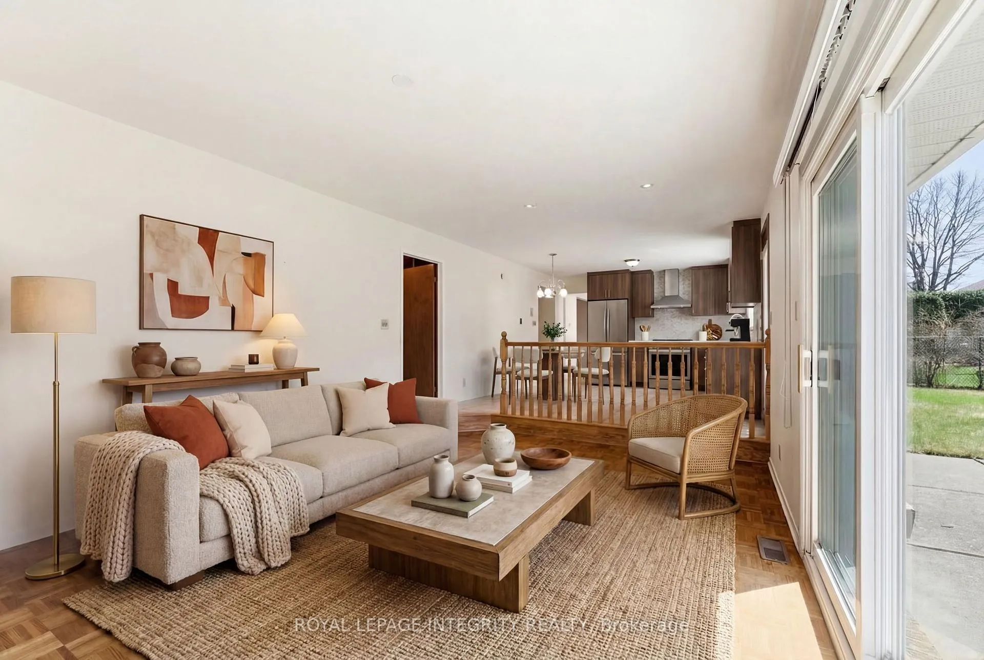 Photo 11 of 10 Parmalea Crescent, Ottawa, Pineglen/Country Place — HOMEH